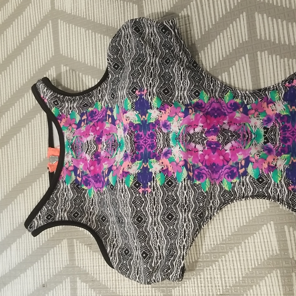 Multi Color One Piece - Picture 4 of 12